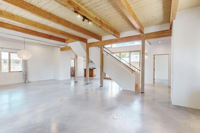 Photo - North Valley Fabulous 2018/sf 2 Bedroom 2.5 Bath with Garage