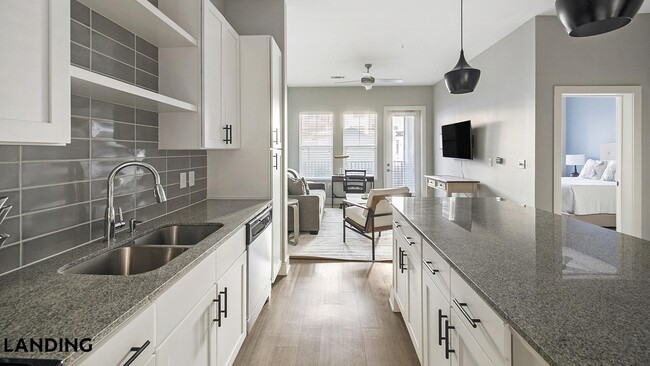 Photo - 15401 Chenal Pkwy Unit 4117