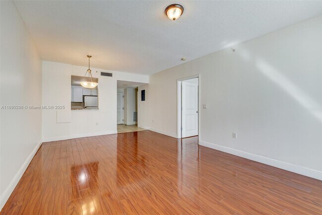 Photo - 1250 S Miami Ave Unit 1010