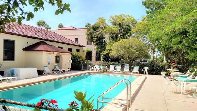 Photo - Seasonal Short-Term Condo located in Downtown Venice Island! Unidad 221