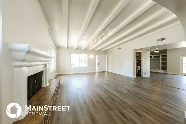Photo - 4031 N 59th Dr