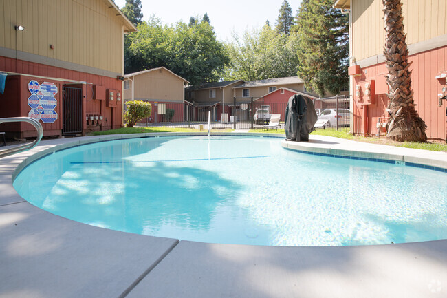 Building Photo - Pomona Townhomes