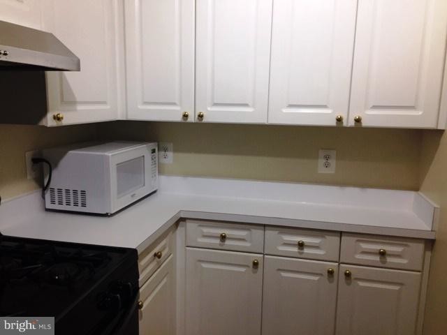 Photo - 20322 Beechwood Terrace Unidad 203