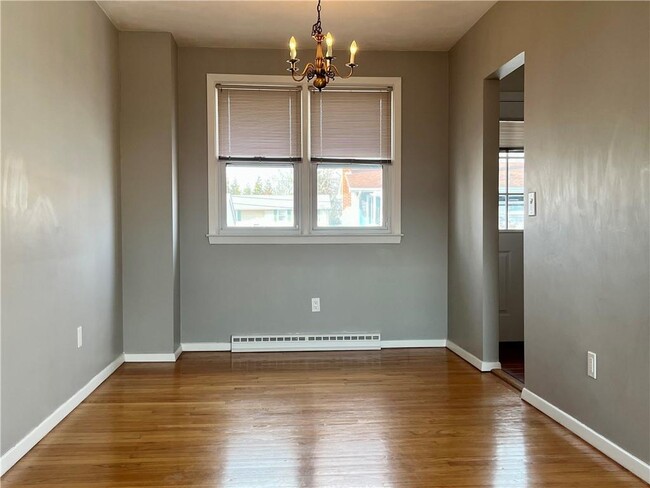 Photo - 35 Namquid Dr