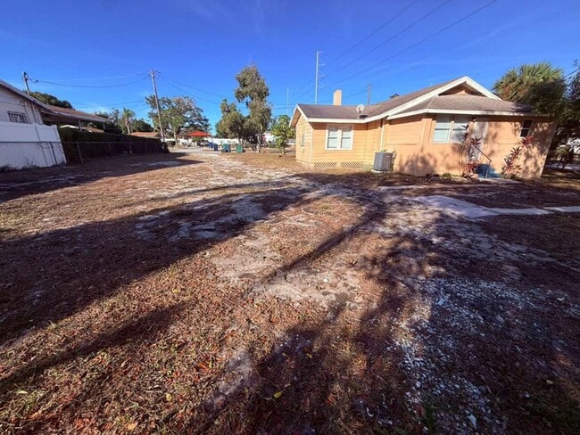 Photo - Jackson Heights Beautiful  3/2 Homec