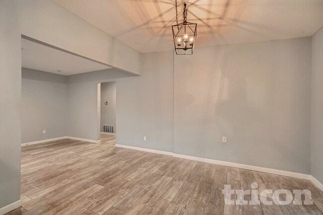 Photo - 209 Scott Ave