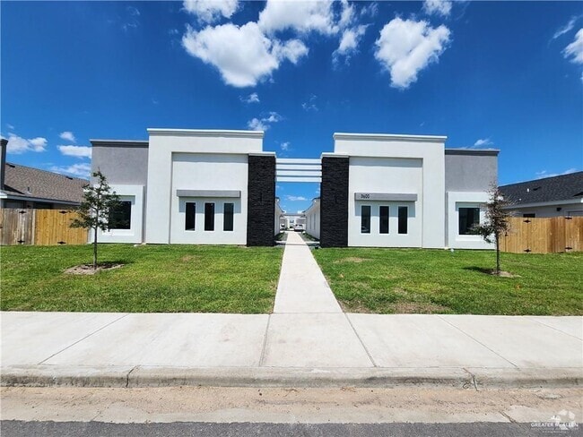 Building Photo - 3600 Frio Ave Unit 1 Rental