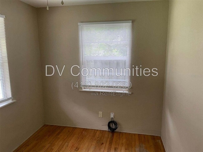 Photo - 5013 20th St N