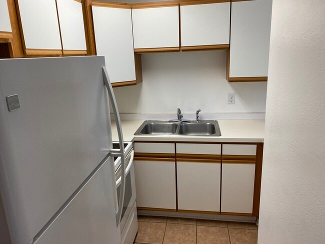 Photo - 121 SE Ainslee Ave Unit Pet friendly townhome