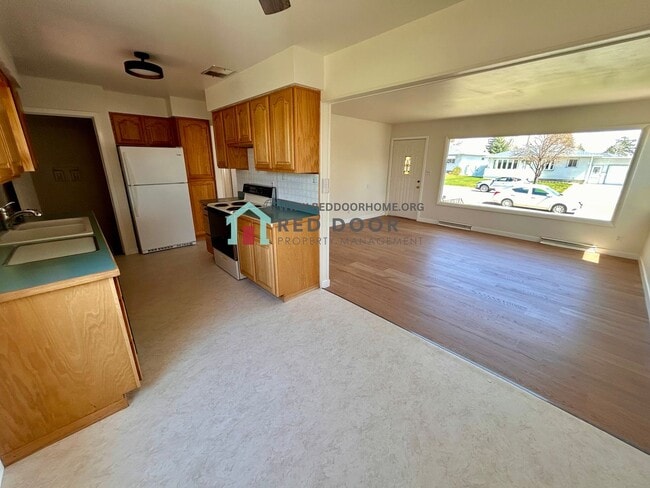 Photo - 5-bedroom, 2-bathroom house offers the perfect blend of comfort and functionality