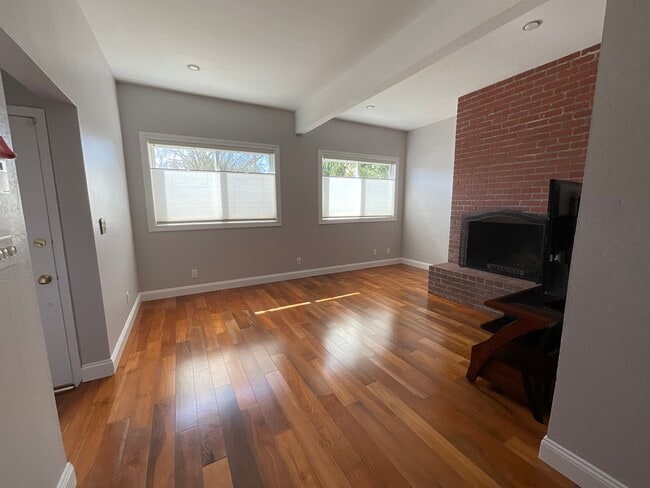 Large windows in LR - 2452 Harding Ave Unit 2452A