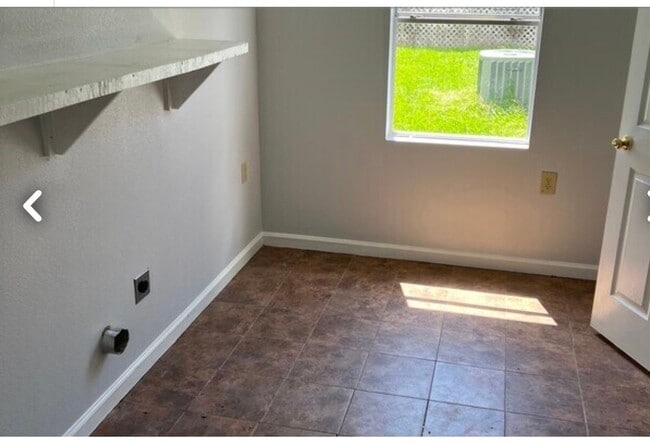 Photo - 1648 Kildeer St