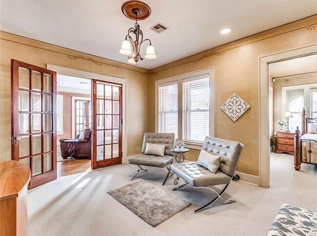 Photo - 2601 N Hudson Ave