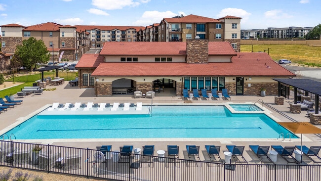 Swimming Pool - Aventine Littleton Apartments