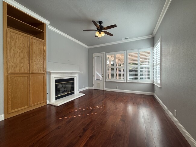 Photo - 1893 Autumn Hill Ln