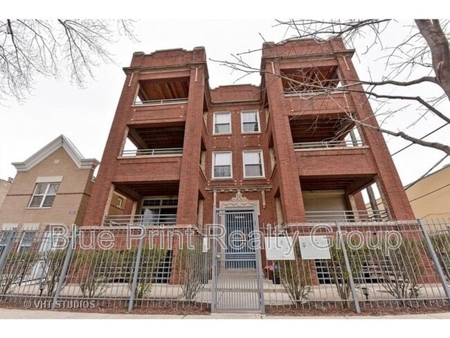 Building Photo - 1540 E 67th Pl Unit 2w