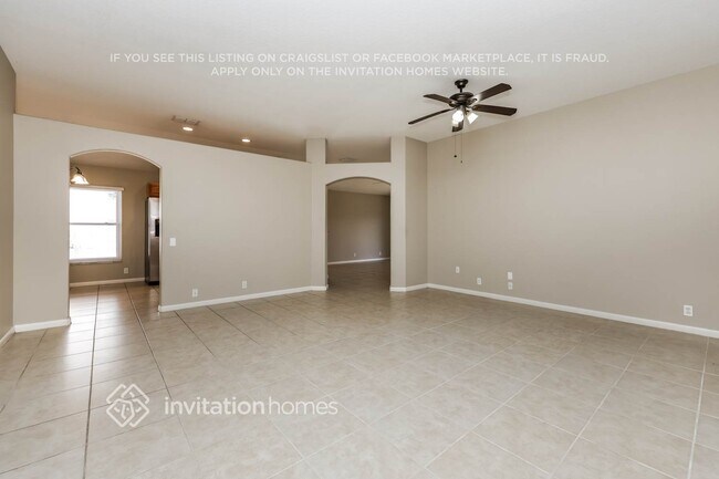 Photo - 3042 Bellflower Way