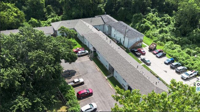 Creekside Apartments