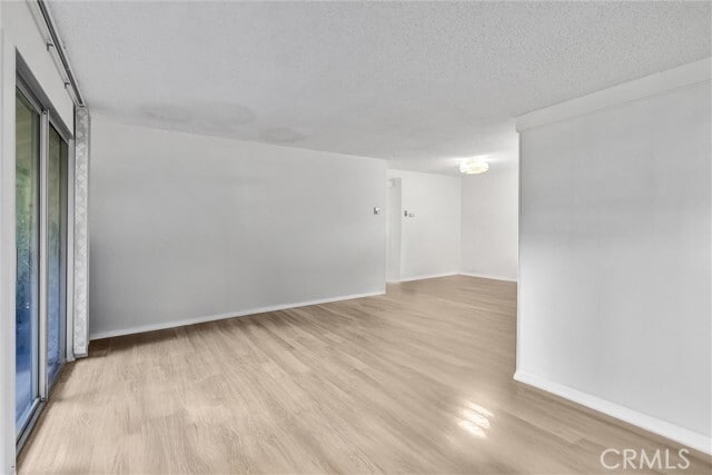 Photo - 2329 Via Mariposa W Unidad O