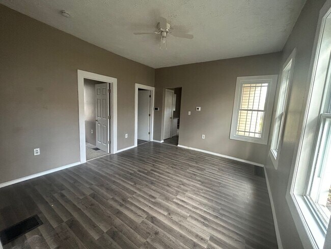 Photo - 3422 Seymour Ave Unidad 1