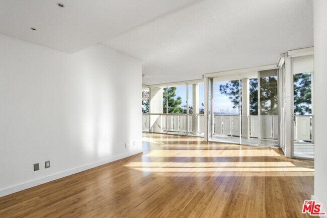 Photo - 4411 Los Feliz Blvd Unit 603