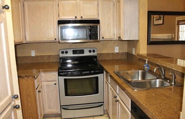 Photo - 2428 Forest Brook Ln Unit 1212