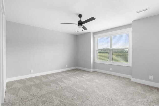 Photo - 306 Jonathan Wade Cir