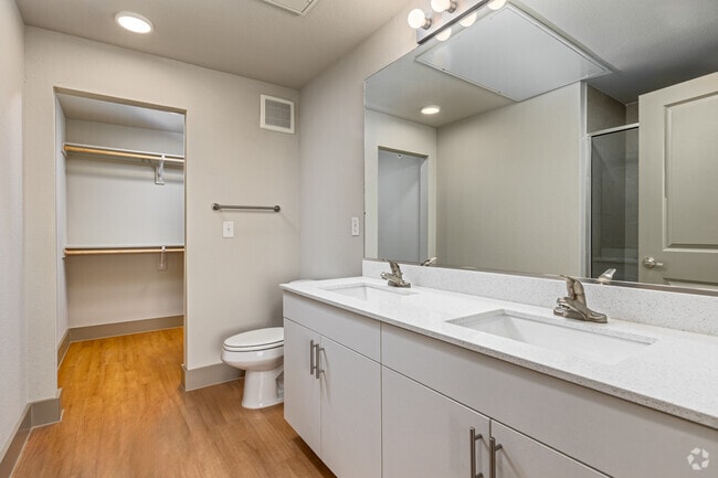 2BR, 2BA - 938SF | B1