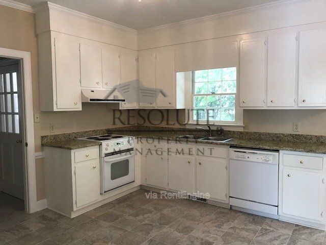 Photo - 8204 Old Deer Trail