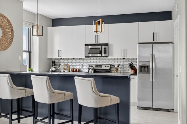 Photo - 400 Walnut St Unit ID1285759P