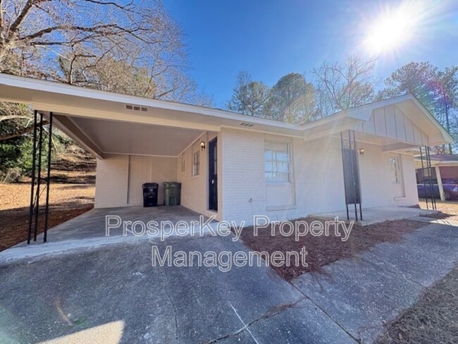 Photo - 2236 Danbury Dr
