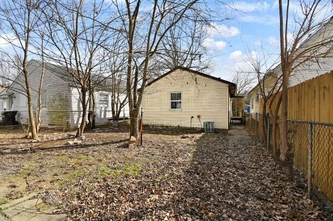 Photo - 929 Camden Ave