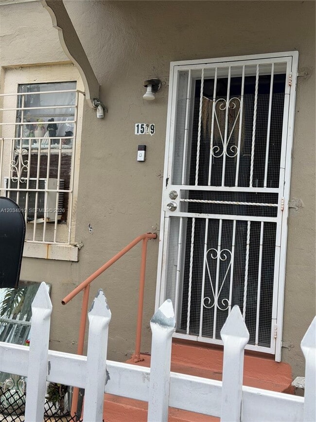 Building Photo - 1579 NW 68th St Unit B