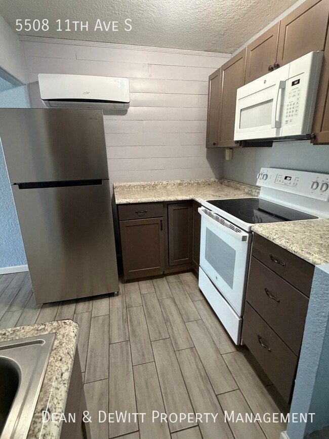 Photo - 5508 11th Ave S