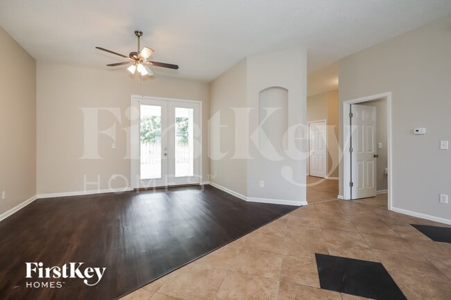 Photo - 5510 Bristol Bay Ln N