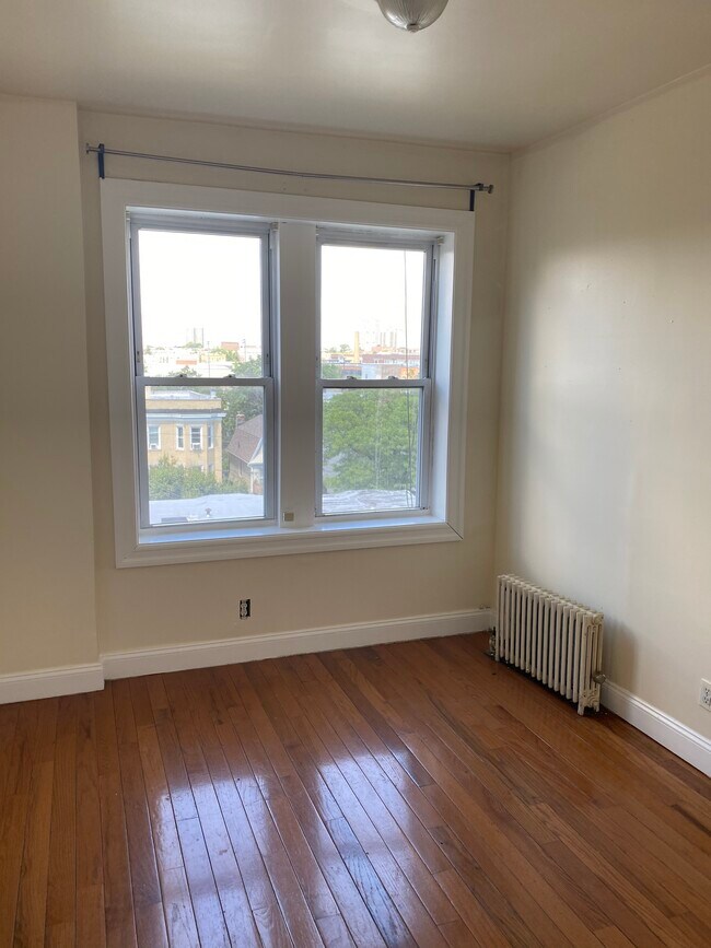 Photo - 238 Garfield Ave