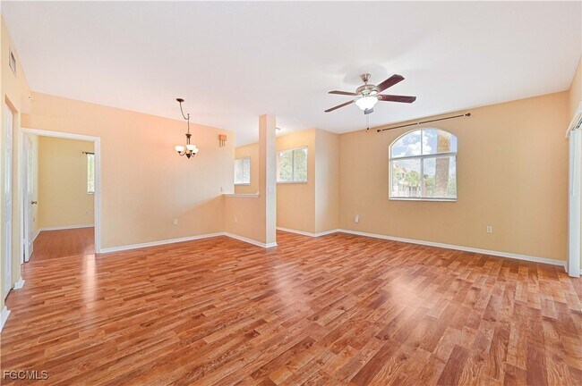 Photo - 6361 Aragon Way Unidad 208