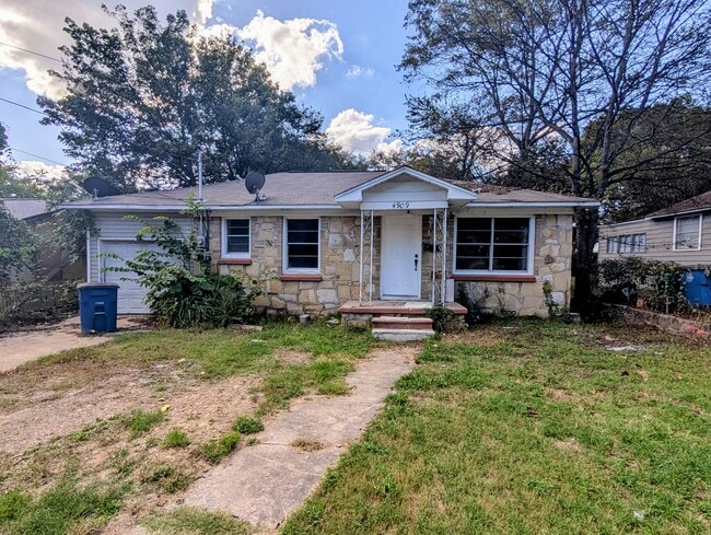 Building Photo - 4909 Gum St