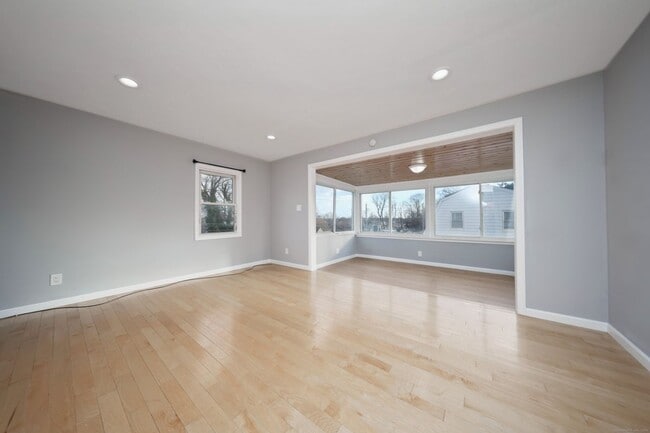 Building Photo - 53-55 Fairview Avenue Rental