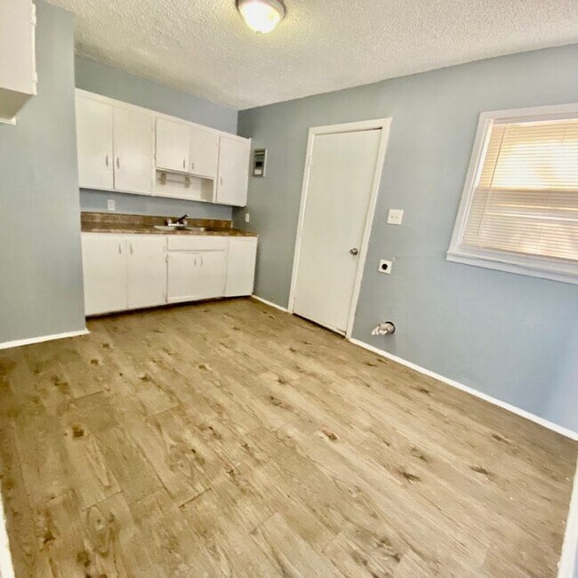 Photo - Handyman Special $0 First Month's Rent / “You fix, you SAVE BIG!!” Contact Mayshell for details: ...