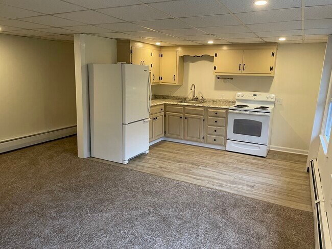 Photo - 78 US Route 4 Apartments Unit 4