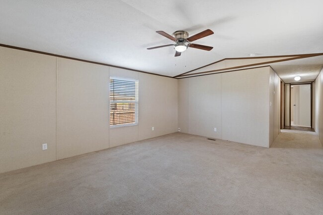 Photo - 16543 Tremont Dr