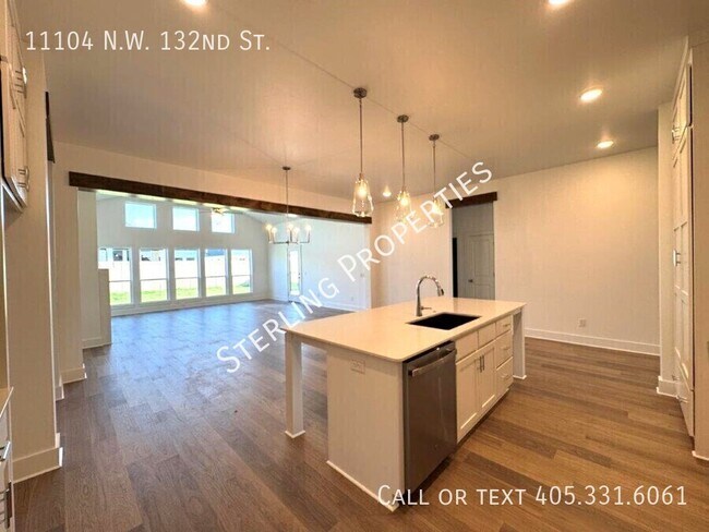 Photo - 11104 NW 132nd St