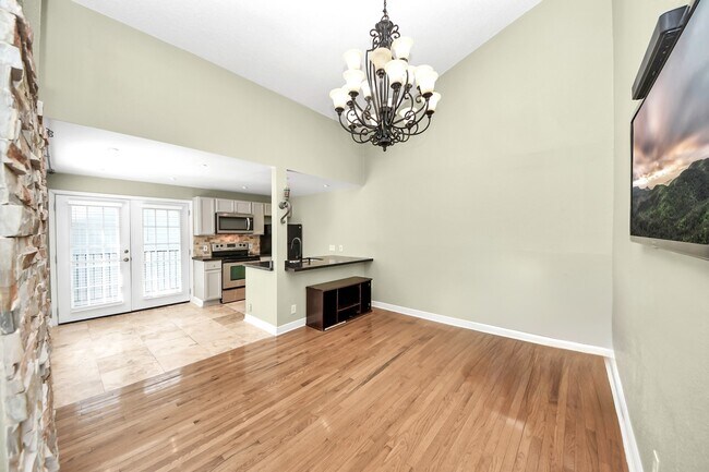 Photo - 3758 Tanglewilde St Unidad True