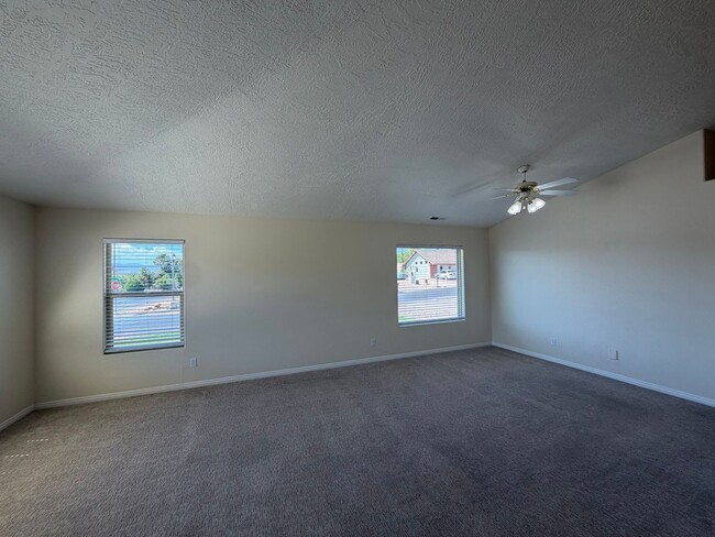 Photo - 3182 S Bloomington Dr W