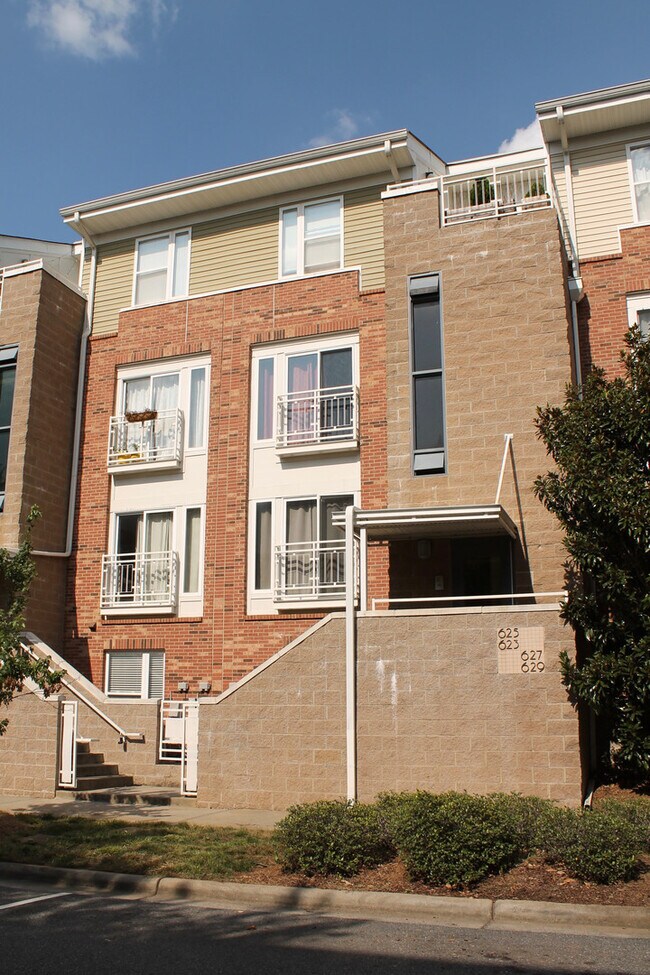 Building Photo - 625 Raphael Place Rental