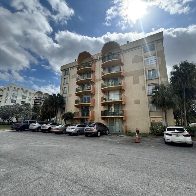 Photo - 9320 Fontainebleau Blvd Unit 211