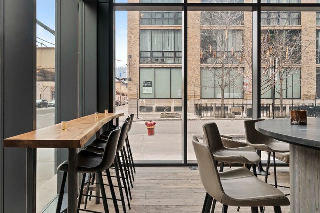 Photo - 164 N Ada St