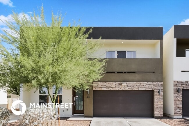 Building Photo - 2000 N 36th St