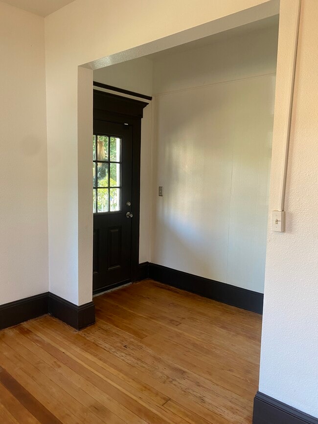 Photo - 802 S Trafton St